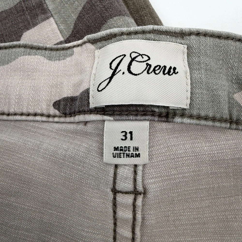J Crew Womens Camo Straight Leg Crop Pants Green Camouflage Utility Chino Sz 31